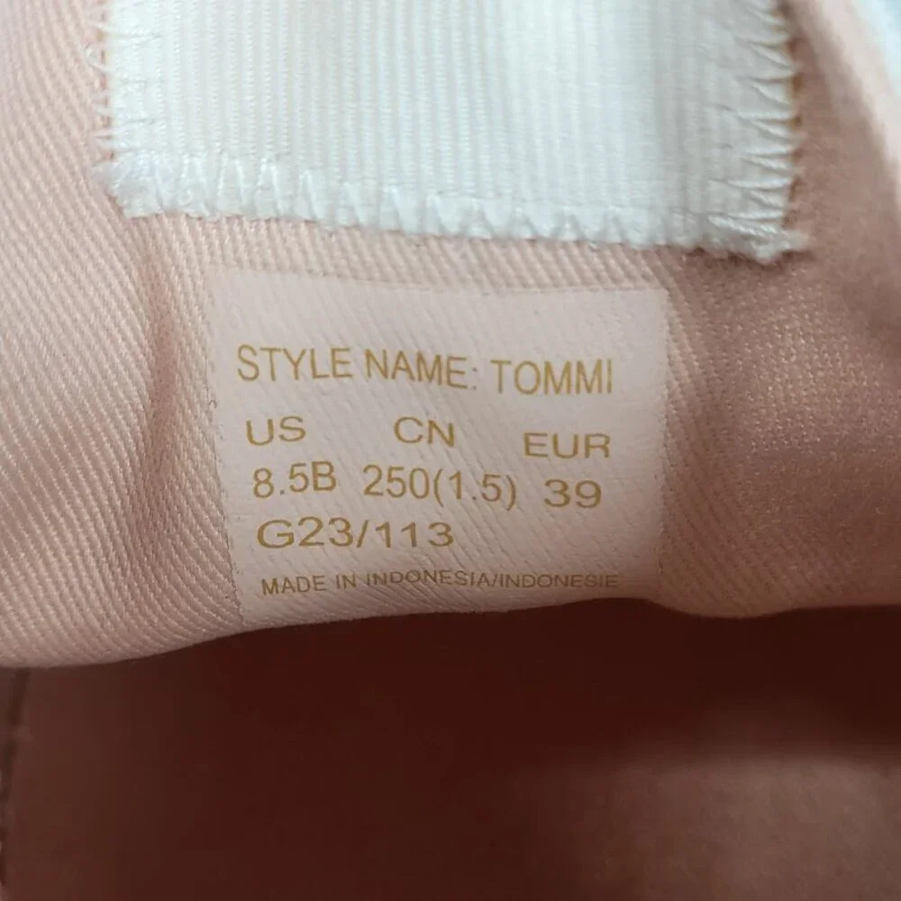 KATE SPADE tommi canvas sneakers Sz 8.5 NEW - Picture 8 of 8